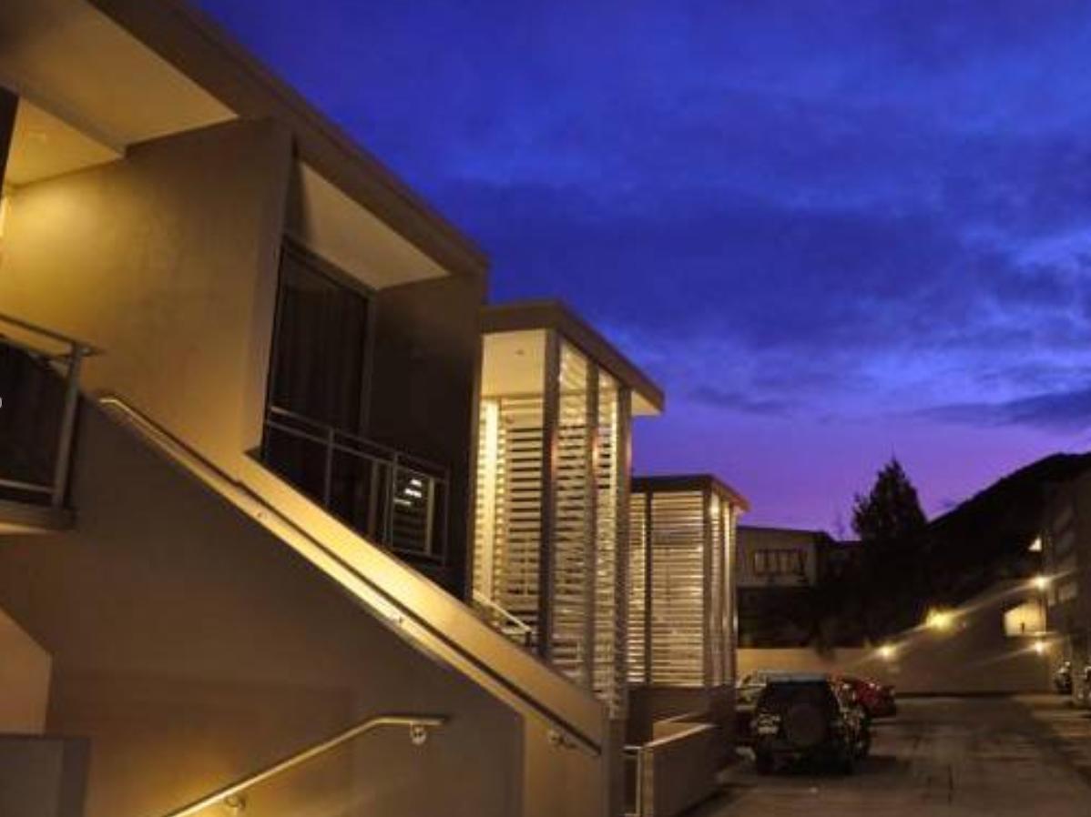 Highview Apartments Queenstown Bagian luar foto