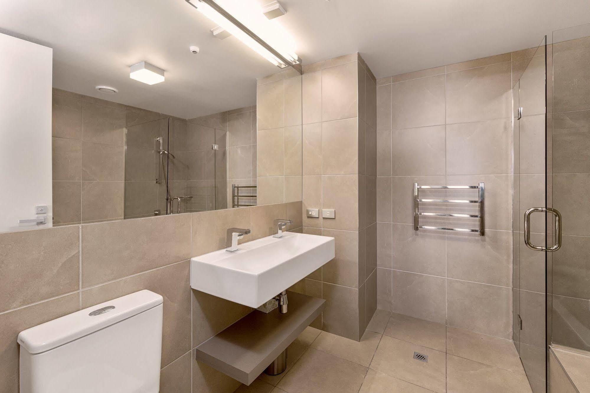 Highview Apartments Queenstown Bagian luar foto