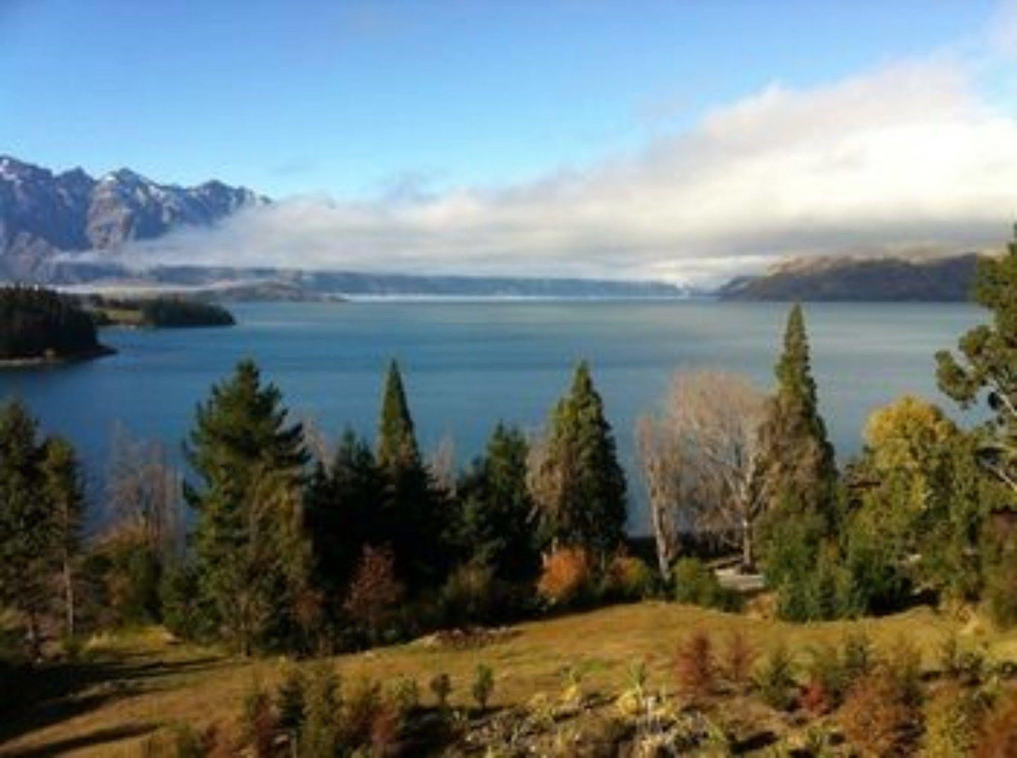 Highview Apartments Queenstown Bagian luar foto