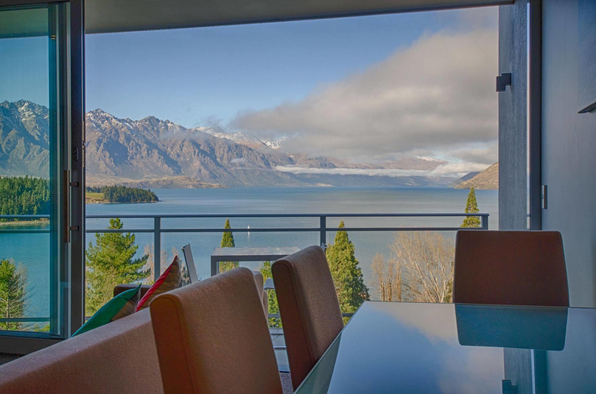 Highview Apartments Queenstown Bagian luar foto