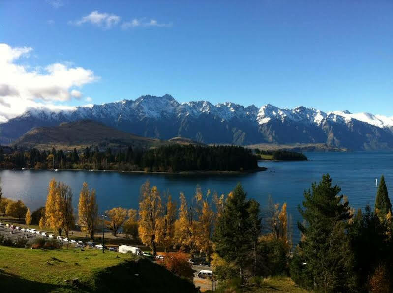 Highview Apartments Queenstown Bagian luar foto